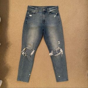 AE MOM JEANS